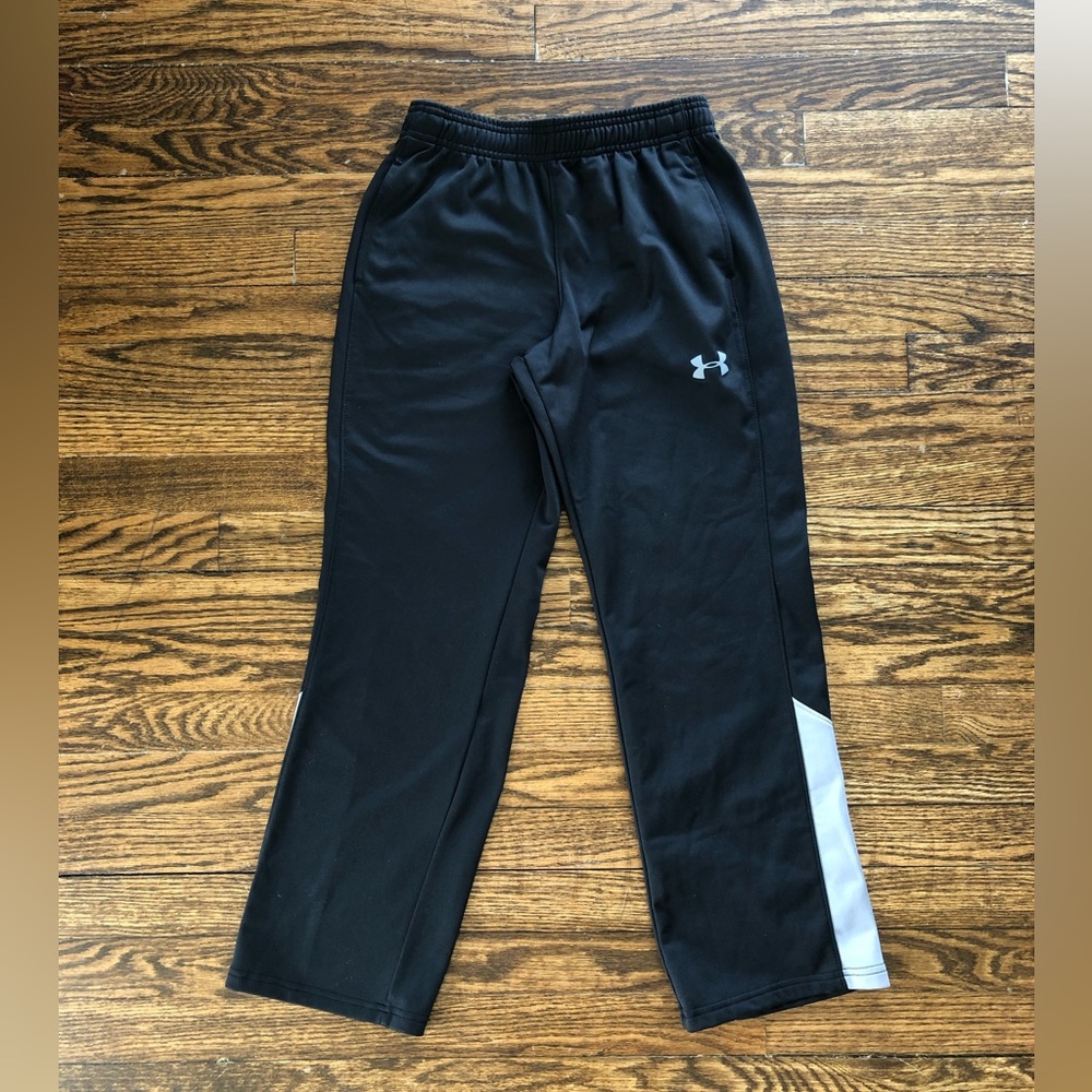 Under Armour boys sweatpants, size M